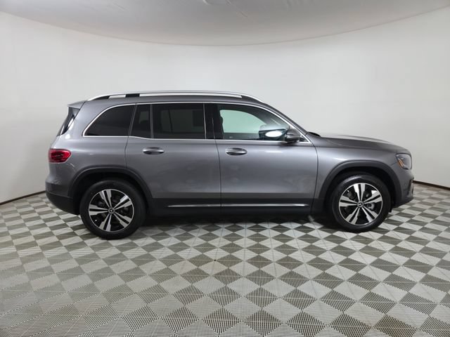 Certified 2026 Mercedes-Benz GLB 250 4MATIC image 2