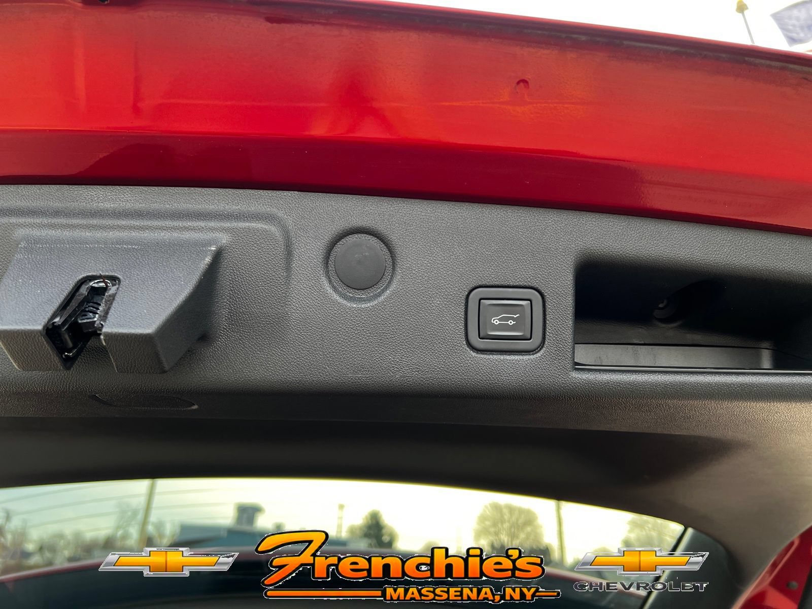 Used 2023 Chevrolet Equinox LT AWD/4WD image 6