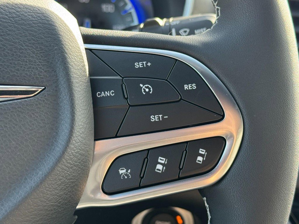 New 2026 Chrysler Voyager LX image 12