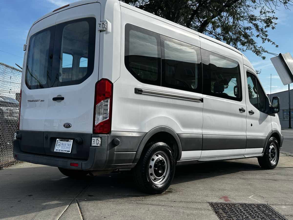 Used 2017 Ford Transit 350 XL image 4