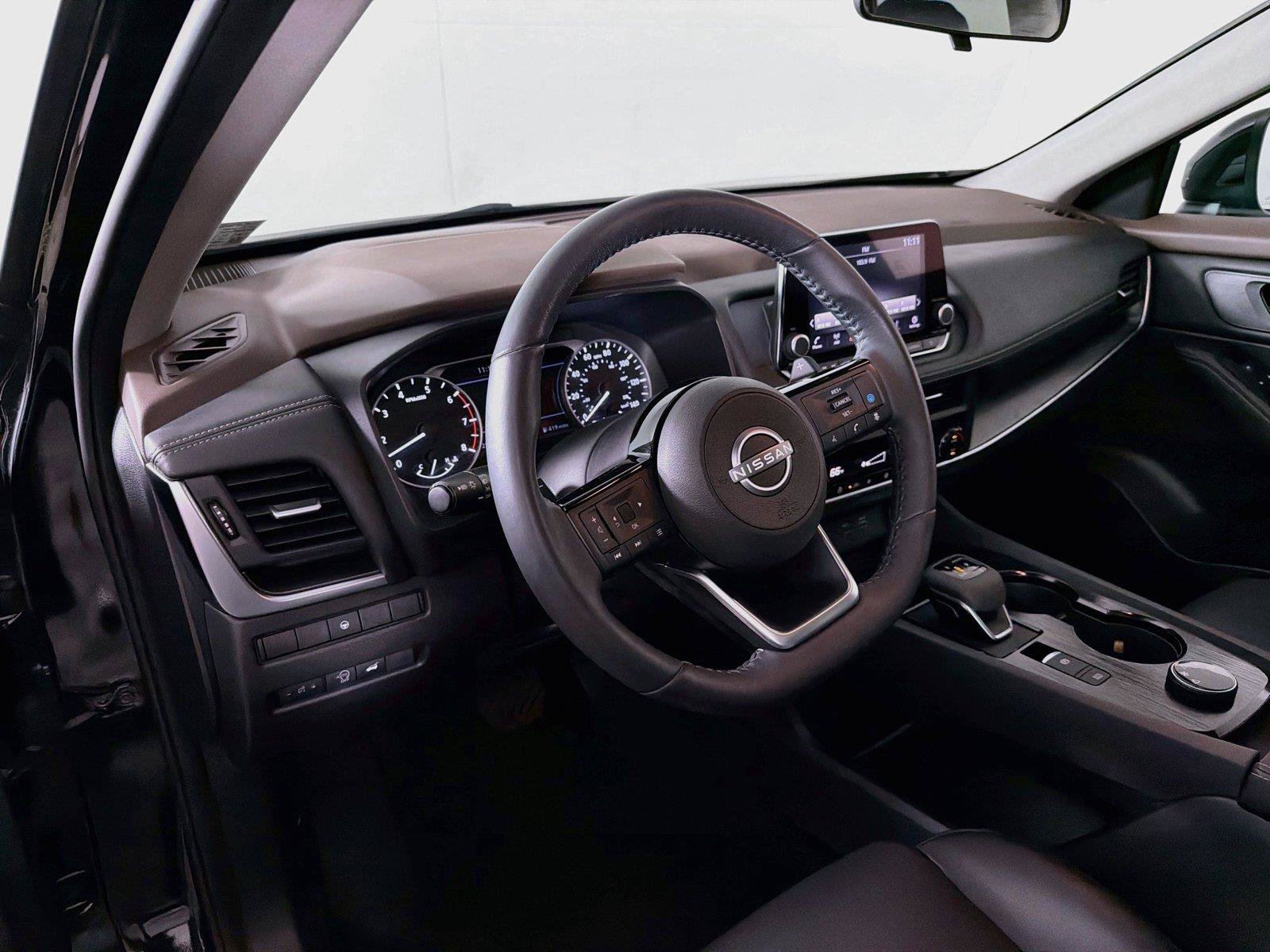Used 2023 Nissan Rogue SV w/ SV Premium B Package AWD/4WD image 16