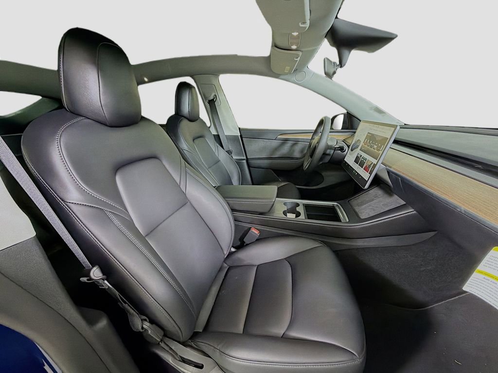 Used 2023 Tesla Model Y Performance image 29