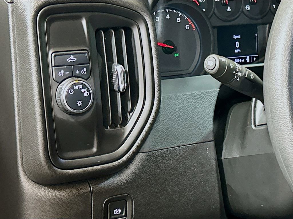 Used 2025 Chevrolet Silverado 1500 Custom RWD image 8