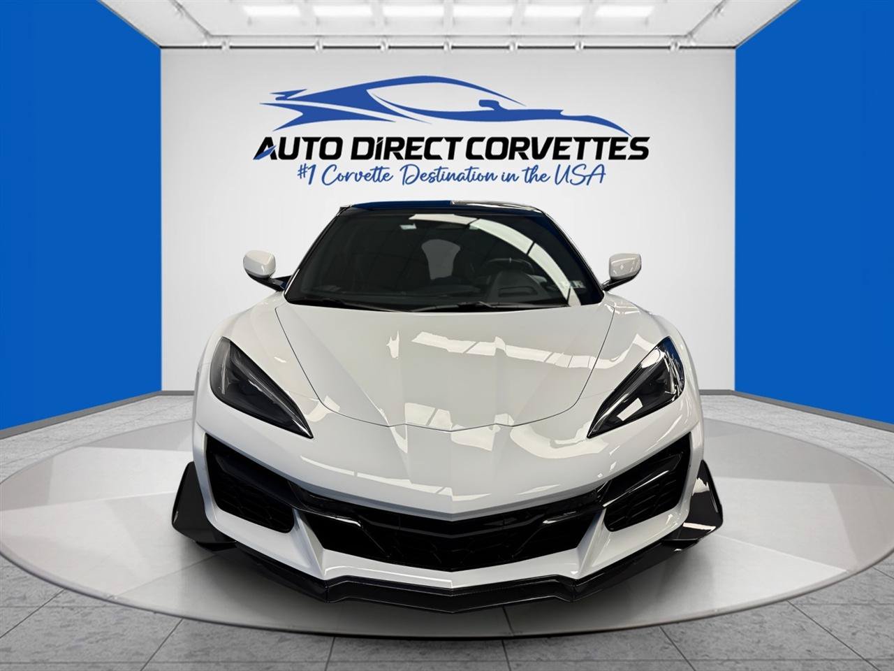 Used 2024 Chevrolet Corvette Z06 w/ Z07 Performance Package RWD image 12