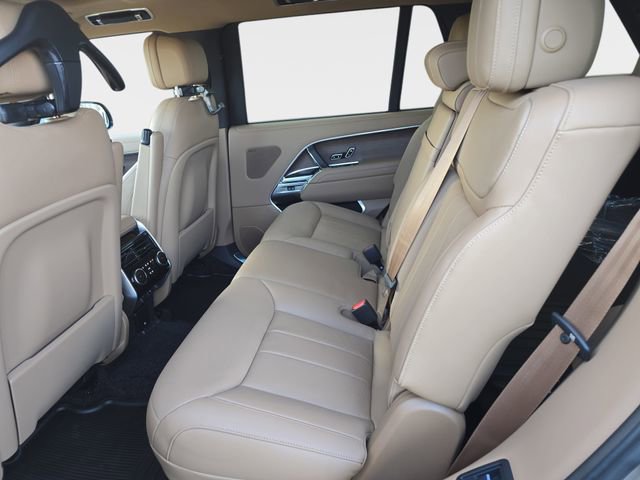 New 2026 Land Rover Range Rover Long Wheelbase SE AWD/4WD image 10