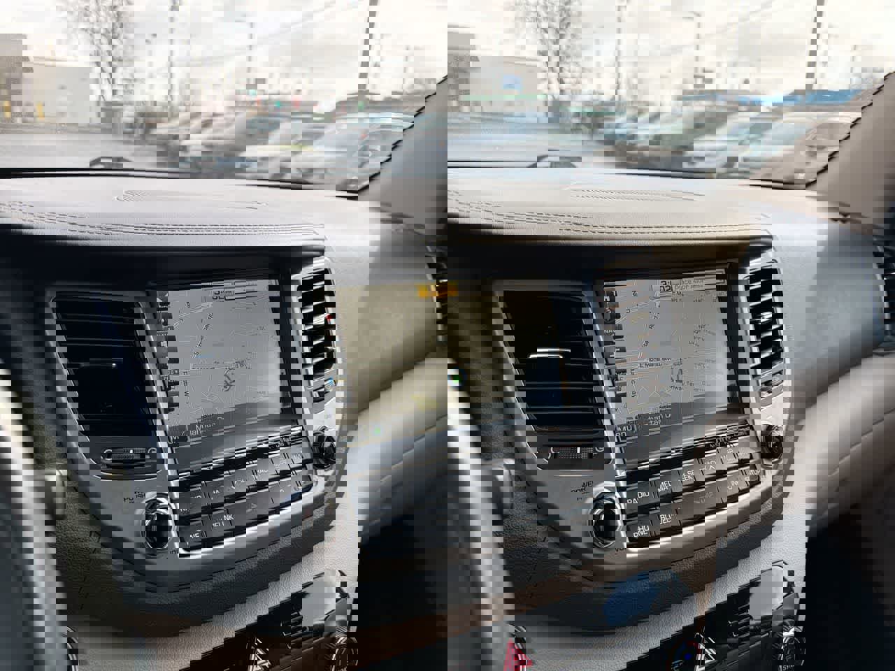 Used 2017 Hyundai Tucson SE Plus image 31