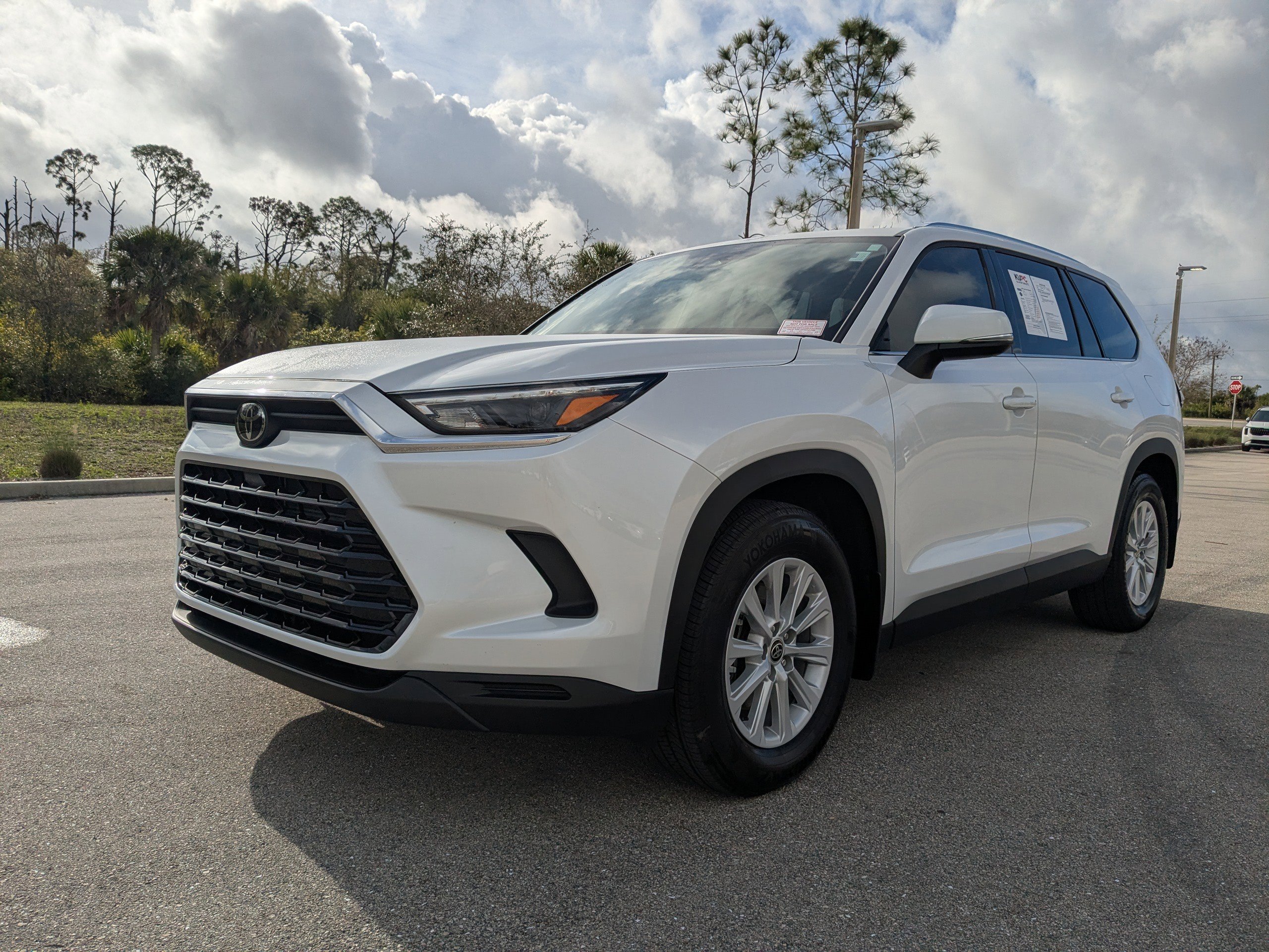 Used 2025 Toyota Grand Highlander AWD Hybrid image 9