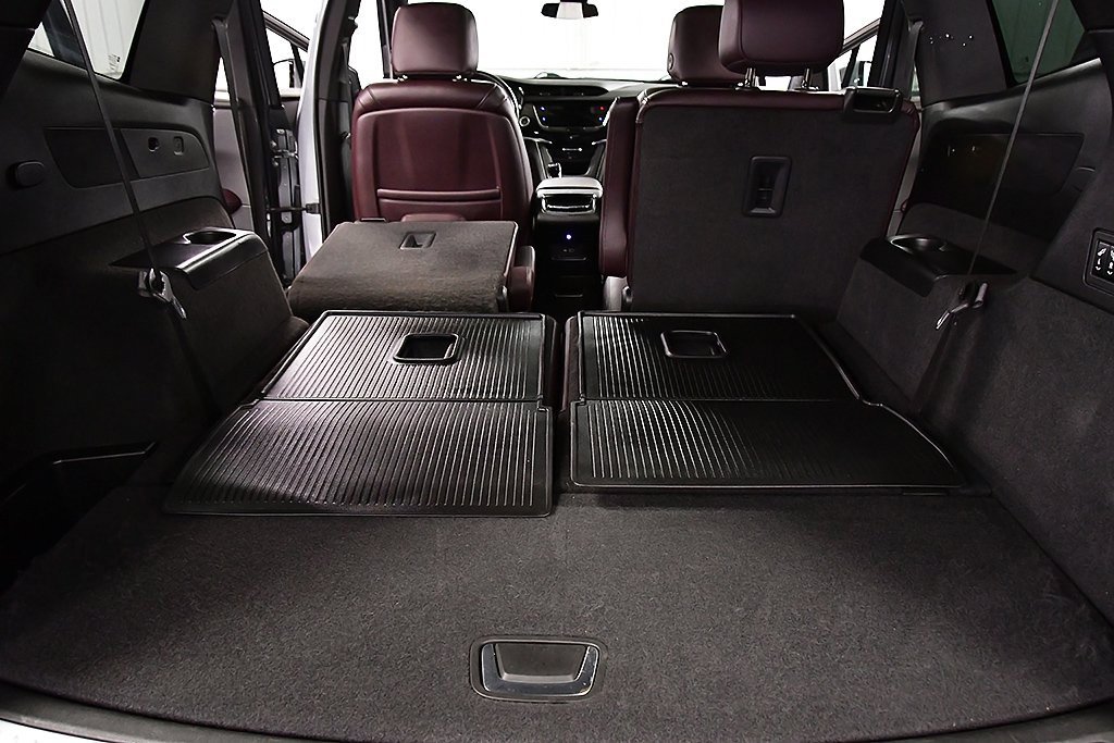 Used 2021 Cadillac XT6 Premium Luxury image 32