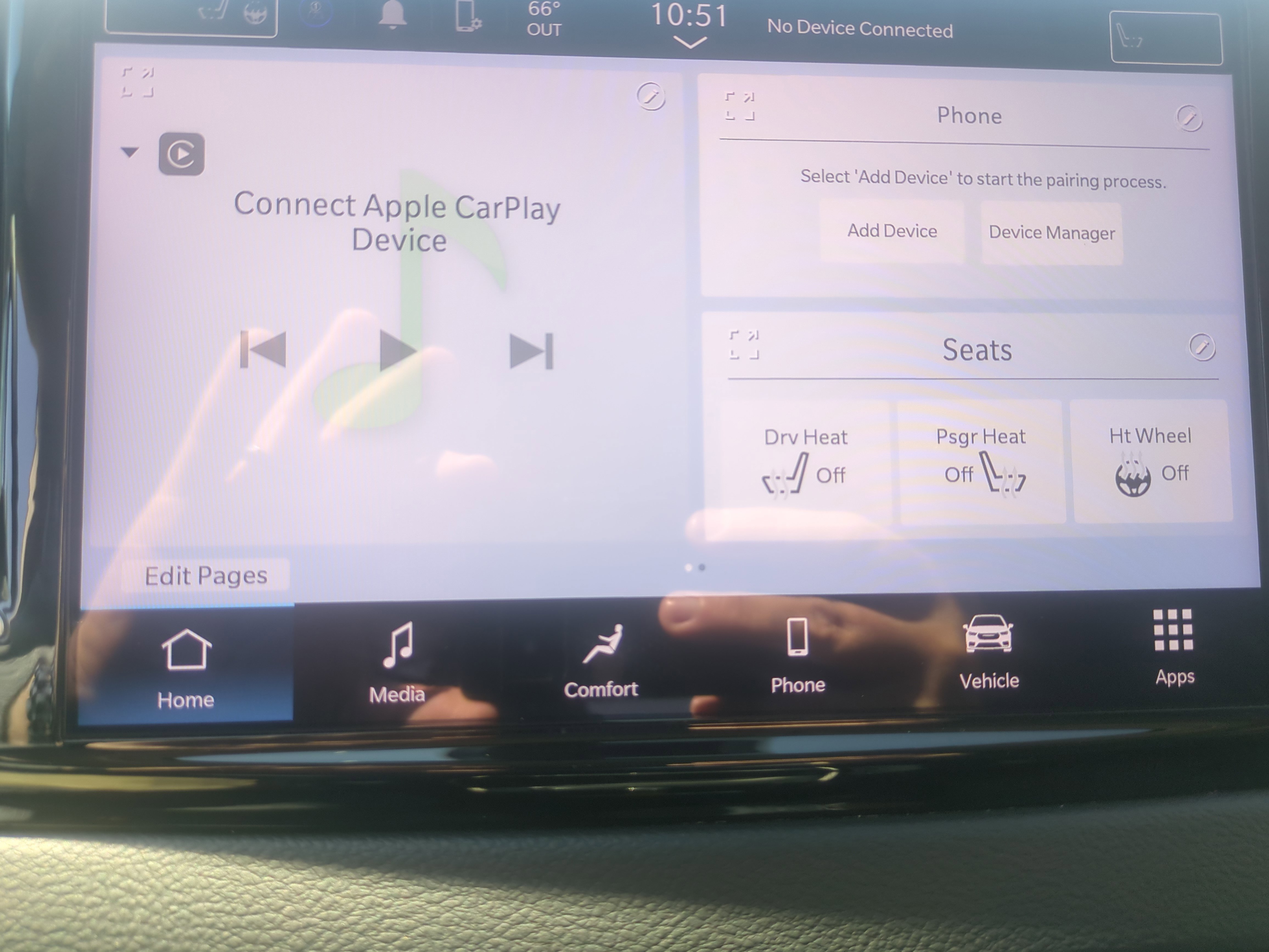 Used 2024 Chrysler Pacifica Touring-L FWD image 17