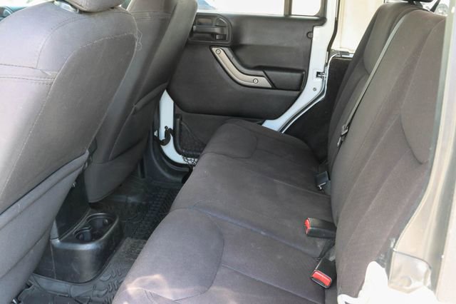 Used 2015 Jeep Wrangler Unlimited Sport w/ Quick Order Package 24S AWD/4WD image 12