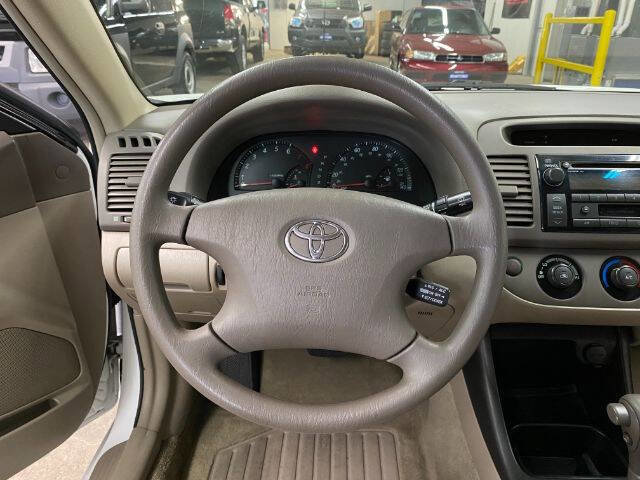 Used 2003 Toyota Camry LE image 18