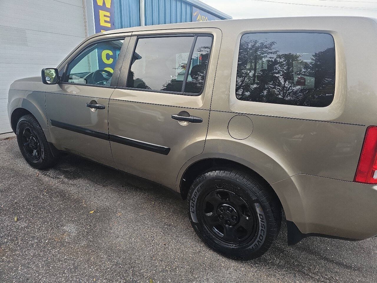 Used 2011 Honda Pilot LX image 8