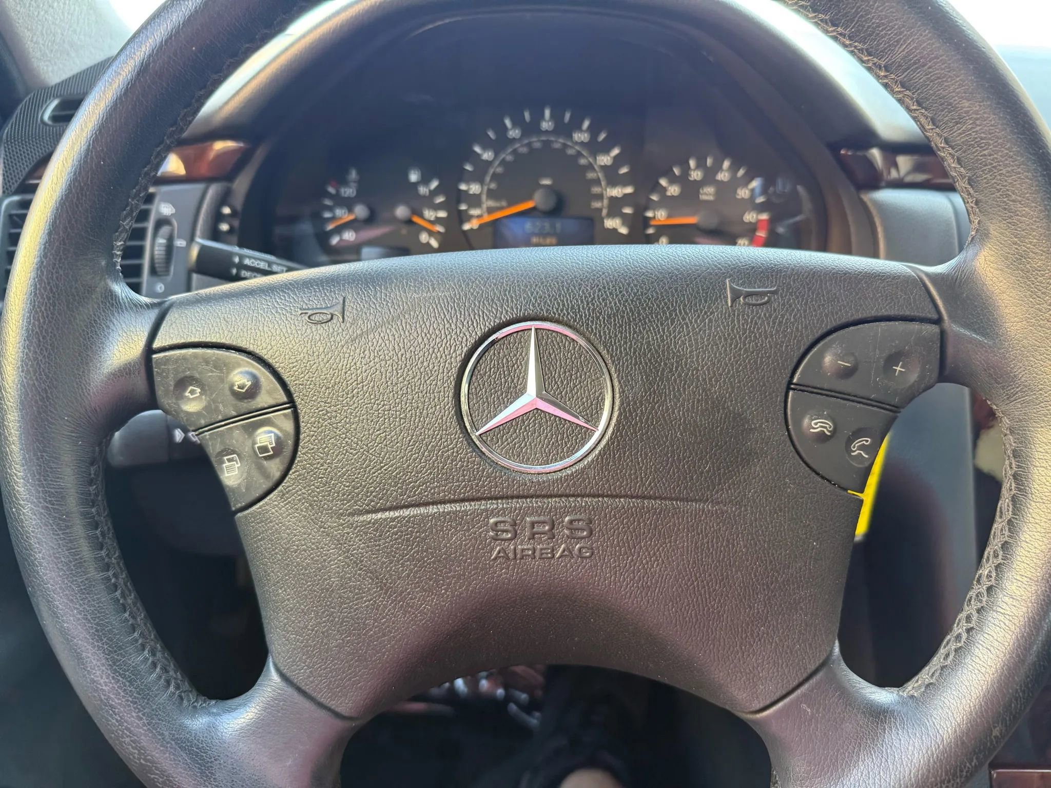 Used 2001 Mercedes-Benz E 320 Sedan image 11