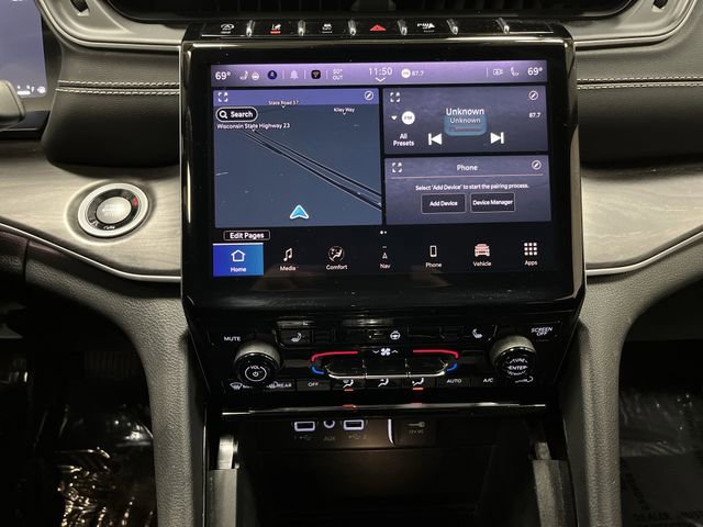 Used 2023 Jeep Grand Cherokee L Limited image 9