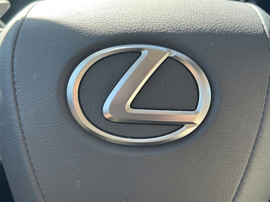 Used 2025 Lexus NX 300h AWD w/ Luxury Package image 36