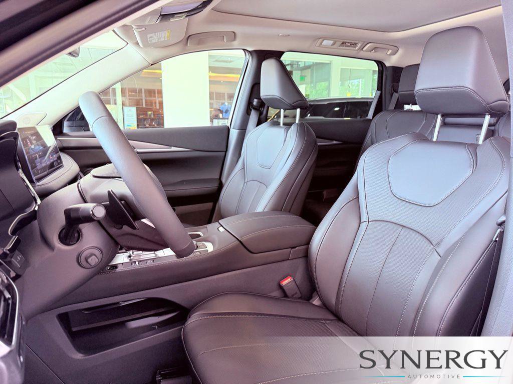 New 2027 INFINITI QX60 Luxe w/ Cargo Package AWD/4WD image 27