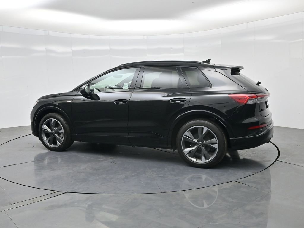 Used 2024 Audi Q4 e-tron Premium Plus w/ Premium Plus AWD/4WD image 28