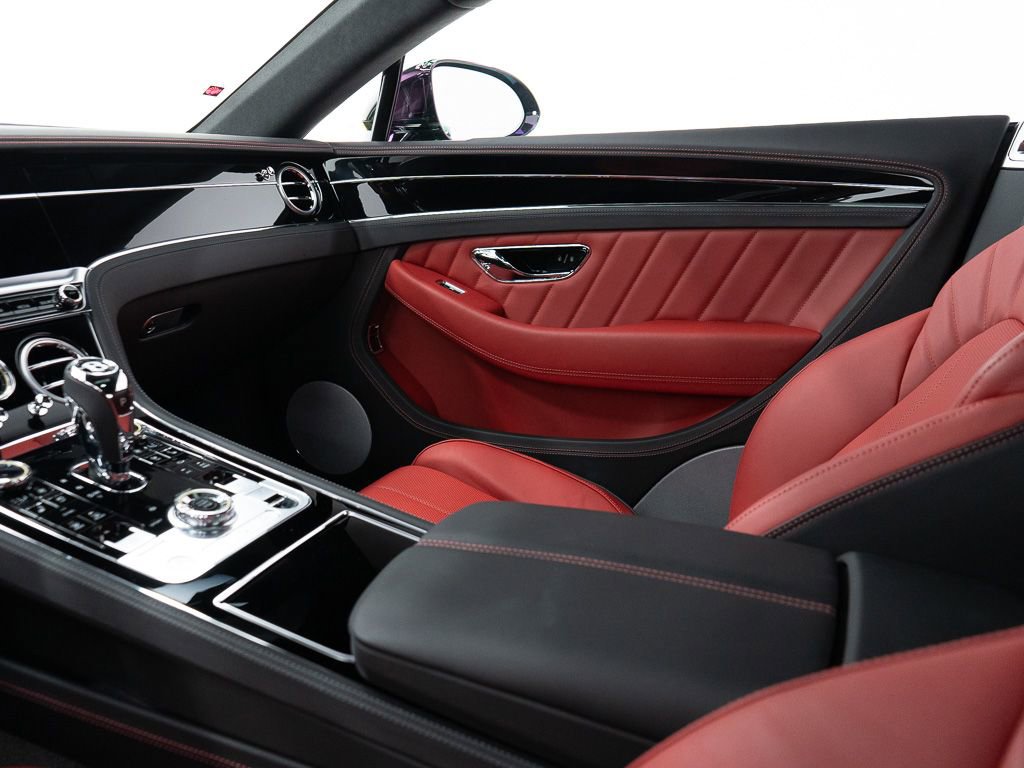 Used 2024 Bentley Continental GT V8 AWD/4WD image 25