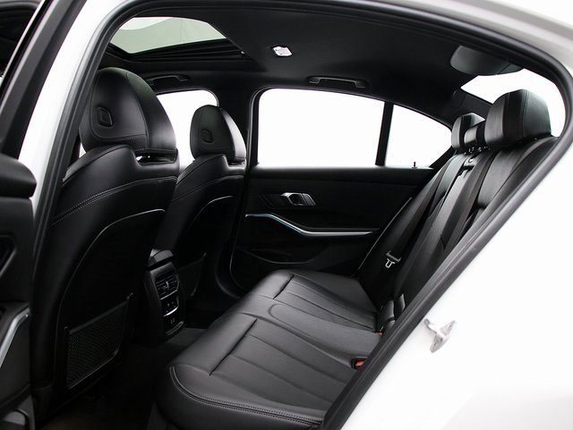 Used 2023 BMW 330i xDrive Sedan image 12