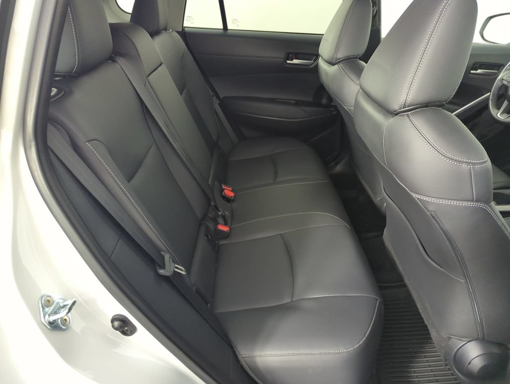 Used 2023 Toyota Corolla Cross XLE FWD image 31