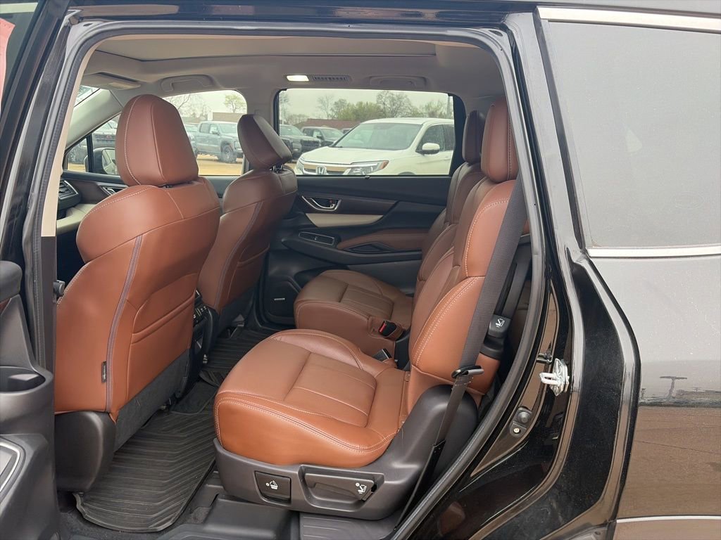 Used 2022 Subaru Ascent Touring w/ Popular Package #2A image 8