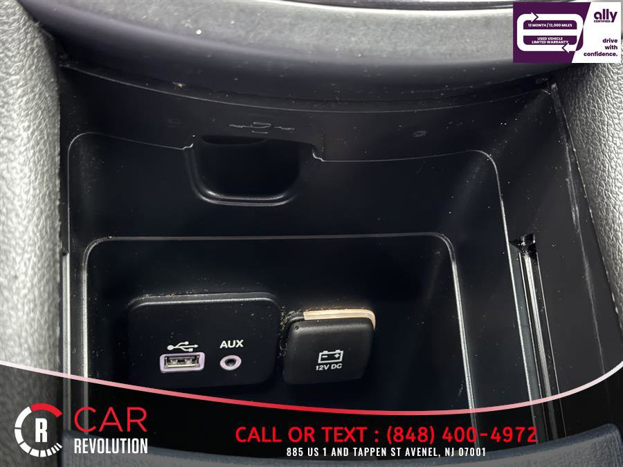 Used 2015 Chrysler 200 S w/ Navigation & Sound Group I FWD image 22