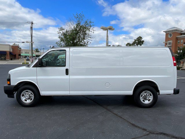 Used 2020 Chevrolet Express 3500 Extended w/ Driver Convenience Package image 4