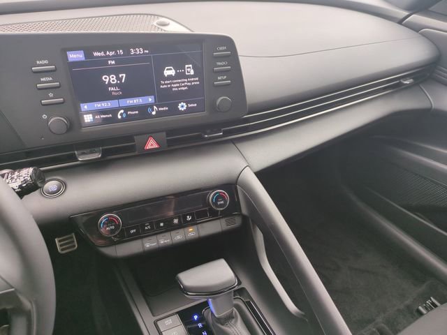Certified 2025 Hyundai Elantra Sport image 11