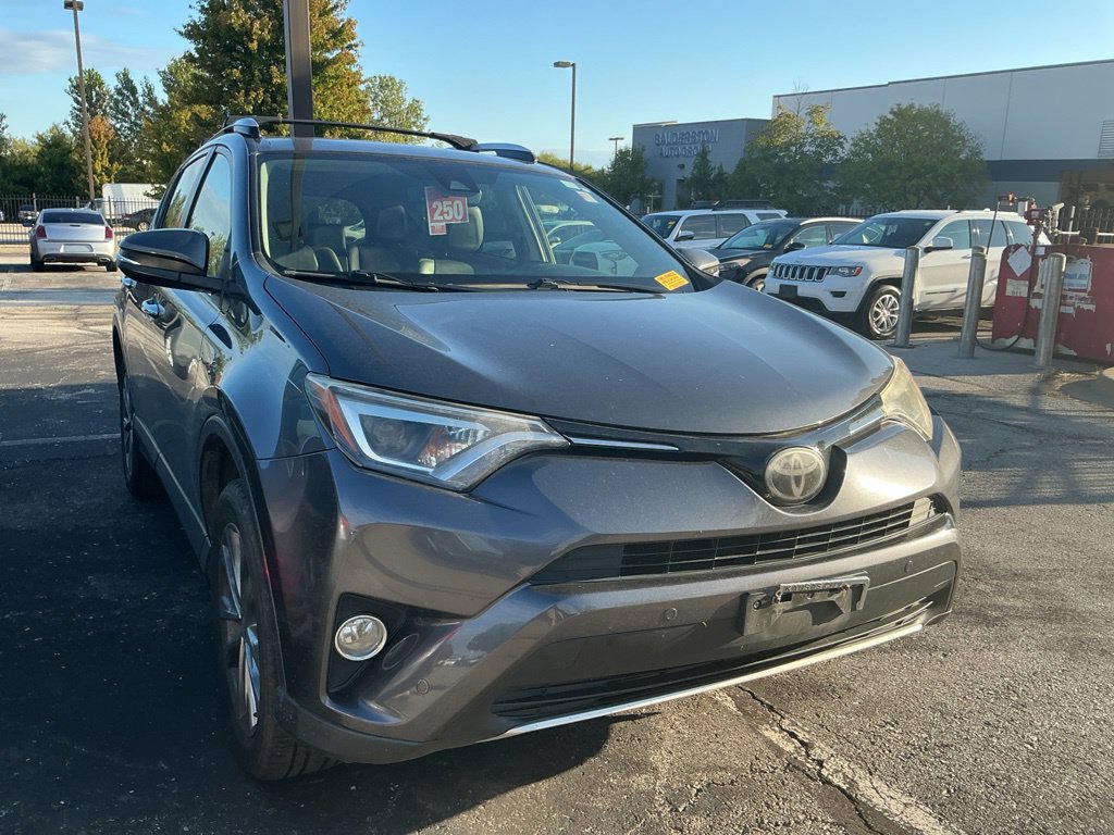 Used 2016 Toyota RAV4 Limited AWD/4WD image 11