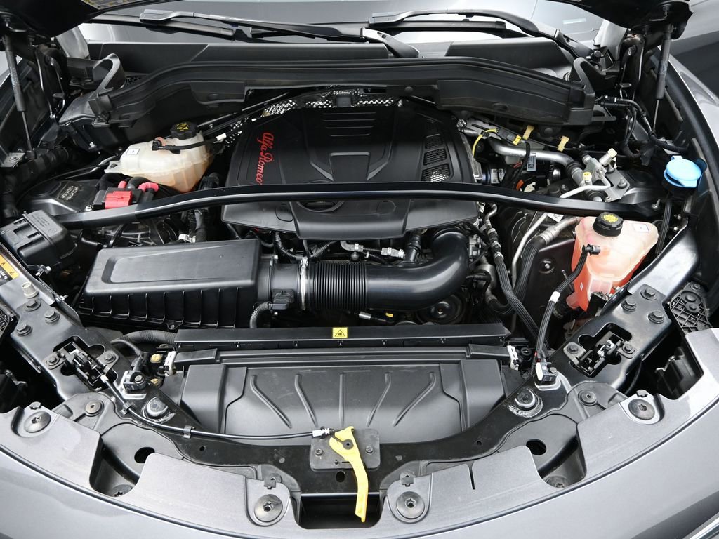 Used 2018 Alfa Romeo Stelvio Sport w/ Quick Order Package 22J Sport image 22