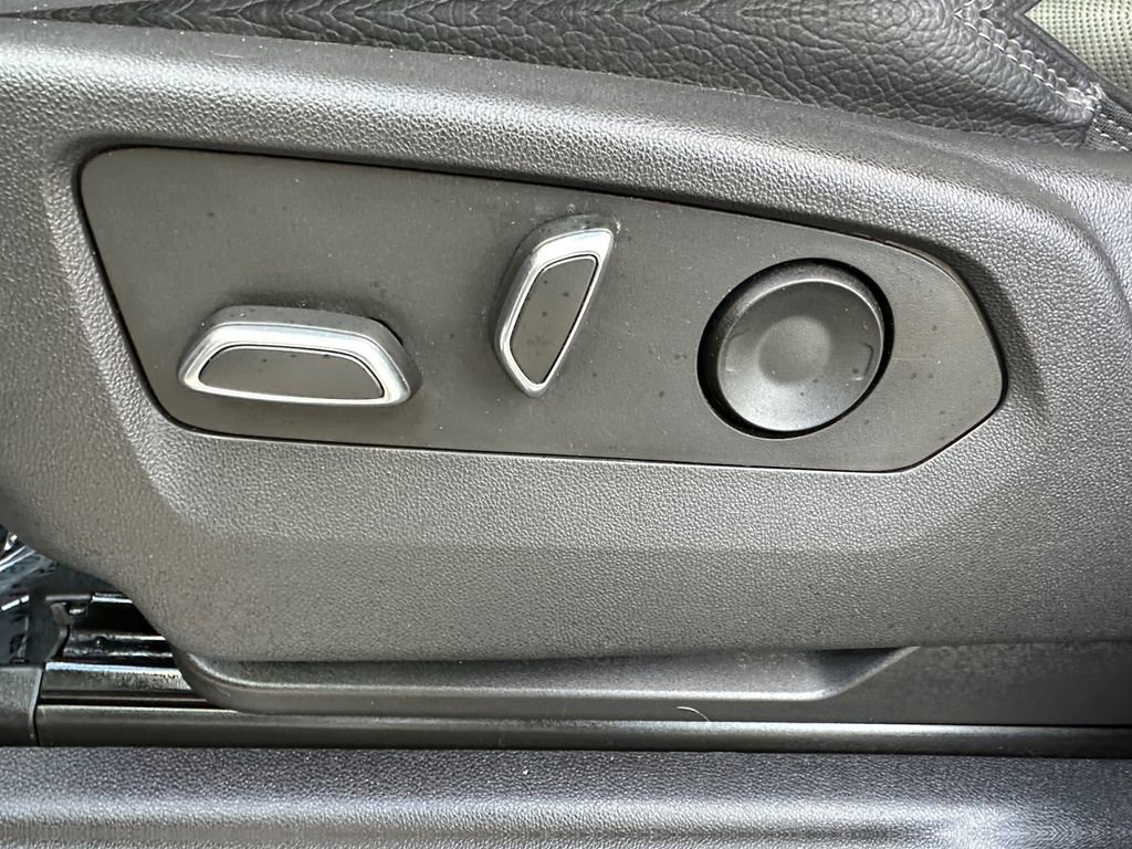 Used 2023 GMC Sierra 1500 Denali w/ Denali Reserve Package image 10