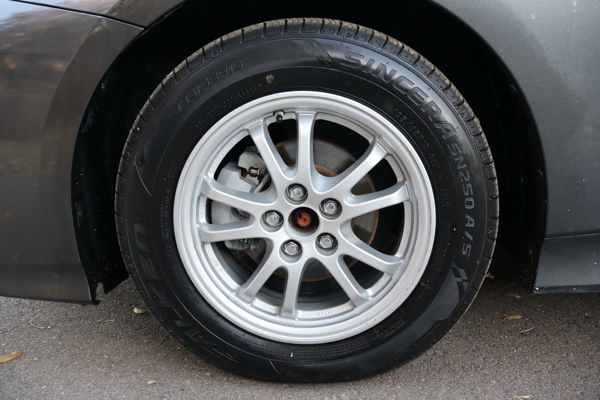 Used 2017 Toyota Prius Two image 41