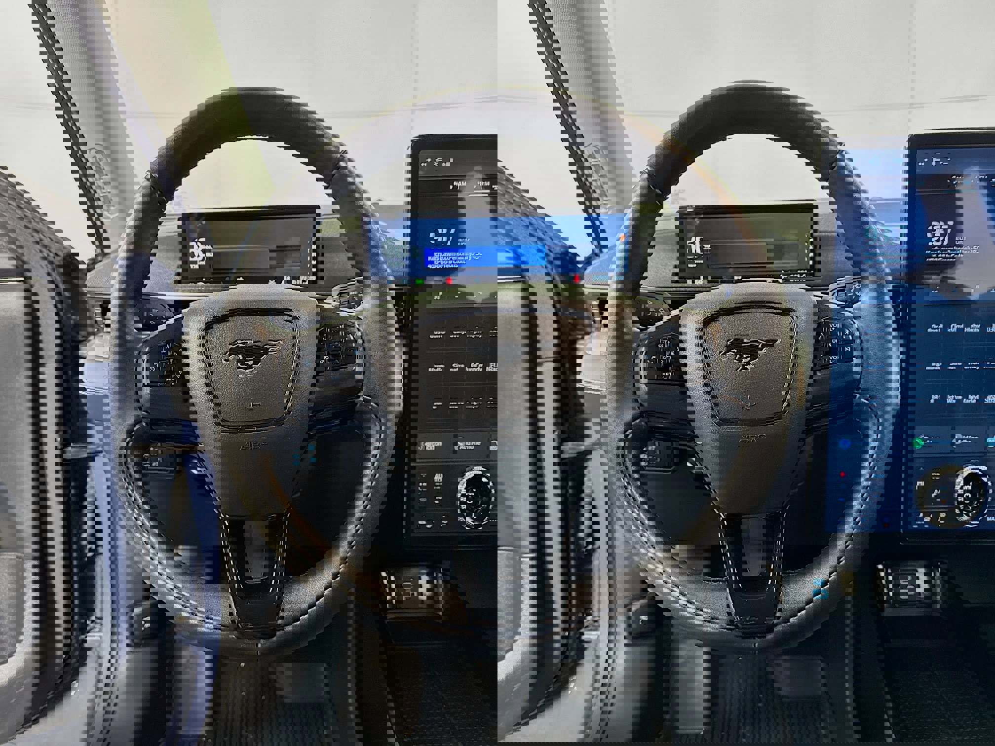 Used 2021 Ford Mustang Mach-E Select w/ Comfort/Appearance Package image 15