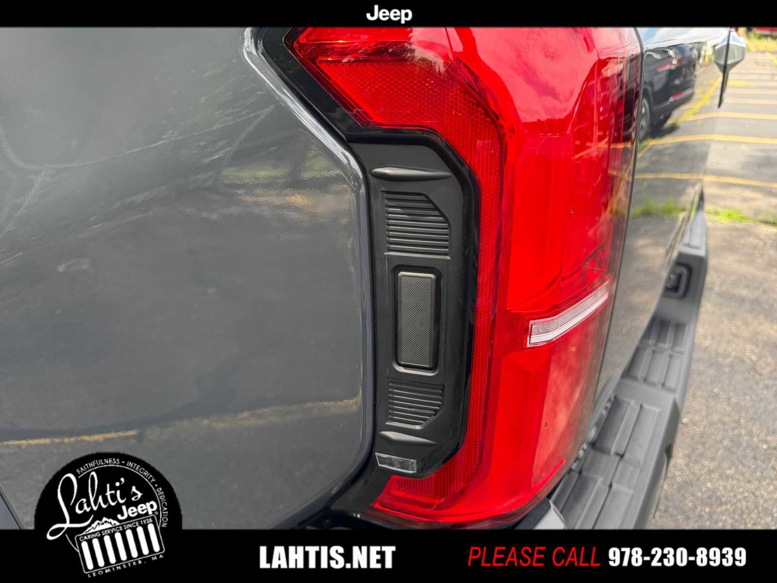 Used 2025 Toyota Tacoma Limited image 31