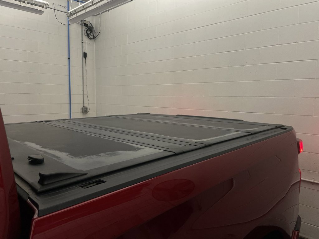 Used 2021 Chevrolet Silverado 1500 High Country w/ Technology Package image 31