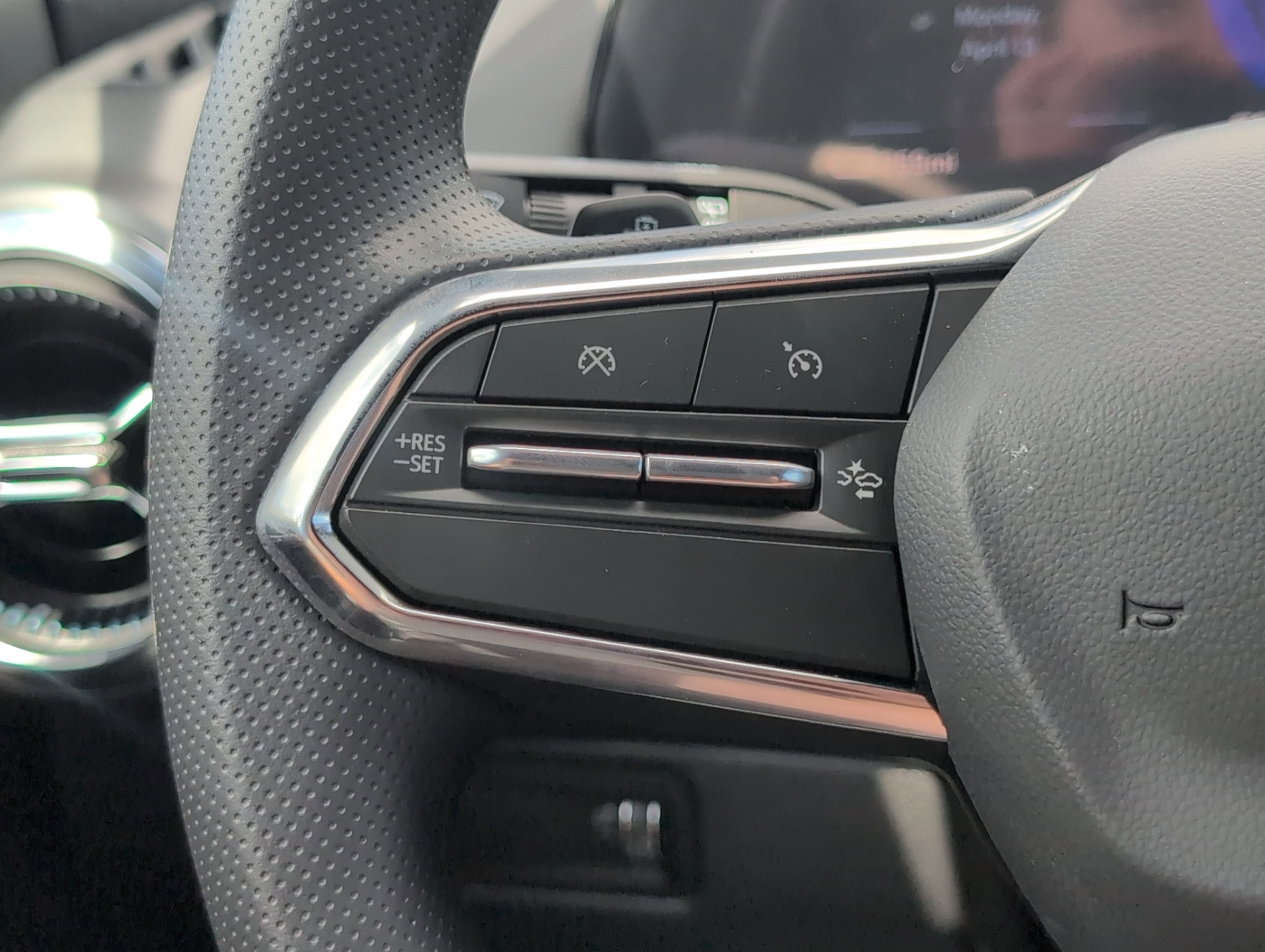New 2026 Chevrolet Equinox EV LT FWD image 25