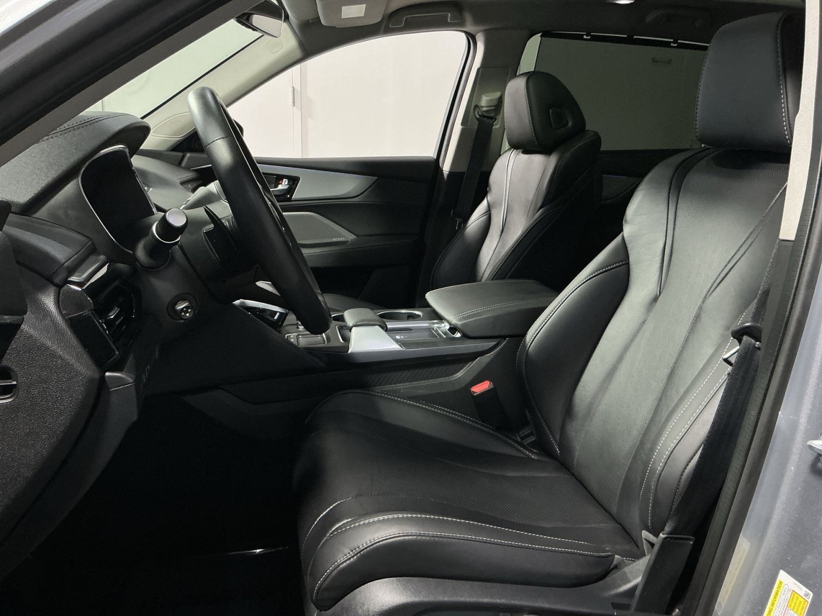 Used 2024 Acura MDX w/ Technology Package AWD/4WD image 14