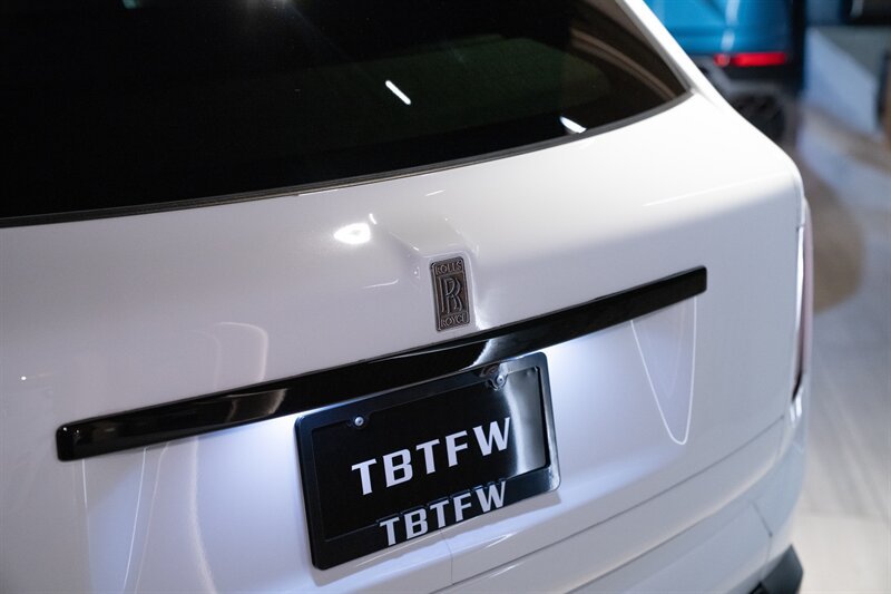 Used 2023 Rolls-Royce Cullinan AWD/4WD image 20
