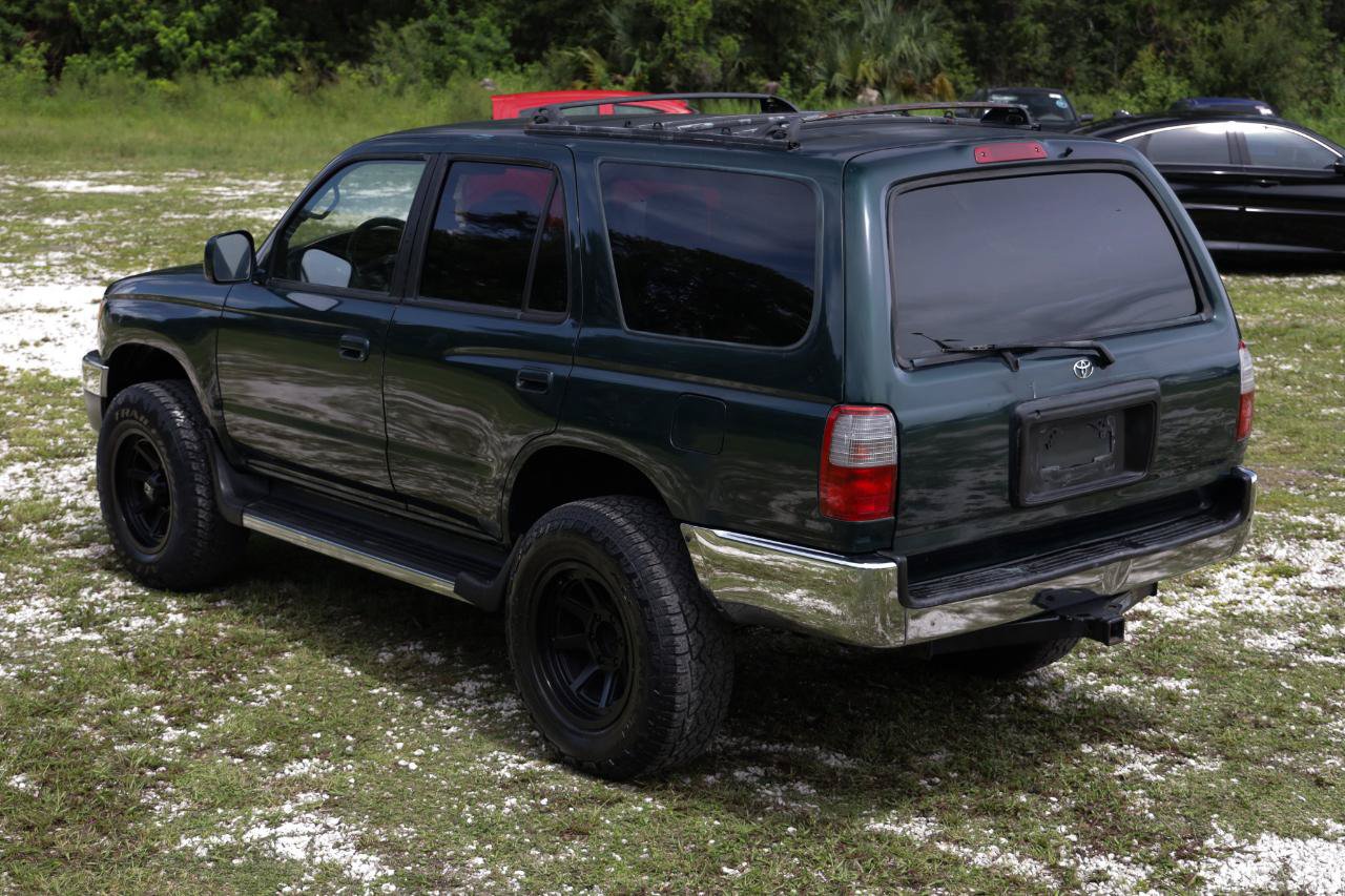 Used 2000 Toyota 4Runner SR5 w/ Upgrade Value Pkg 2 RWD image 5