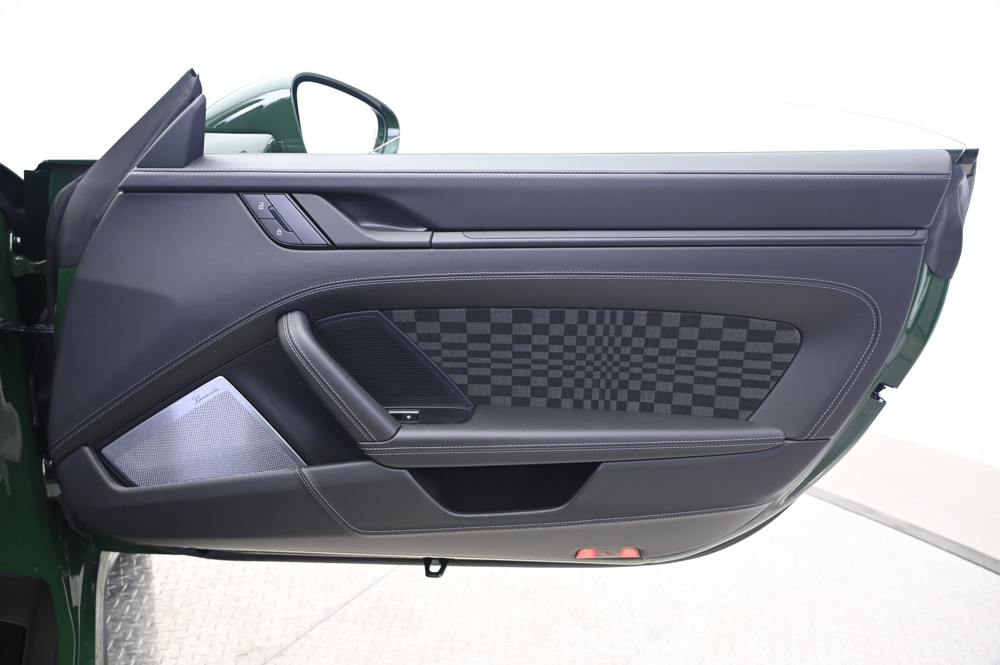 Certified 2026 Porsche 911 GTS image 22