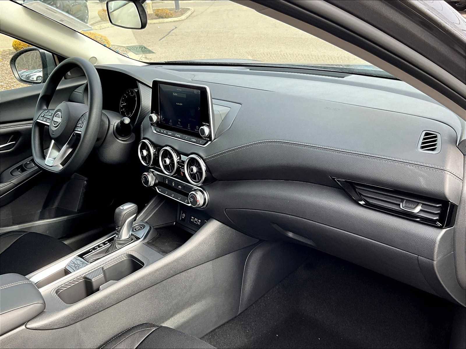 New 2025 Nissan Sentra SV image 10