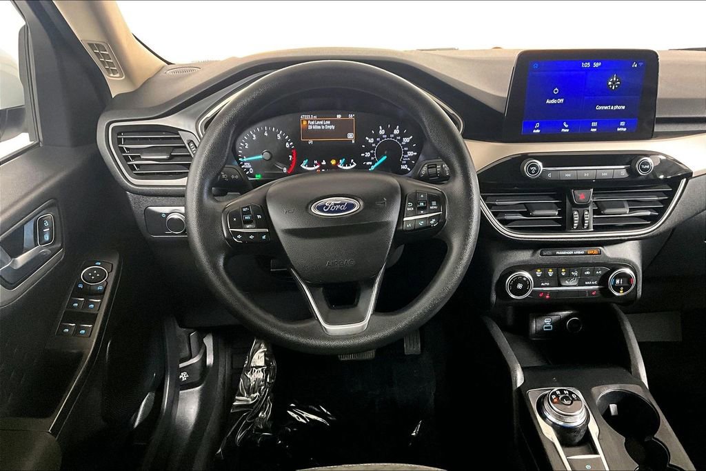 Used 2020 Ford Escape SE image 5
