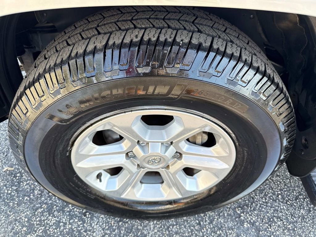 Used 2023 Toyota 4Runner SR5 Premium image 10