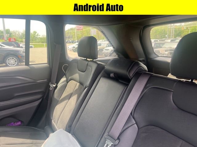 Used 2024 Jeep Grand Cherokee Altitude image 7