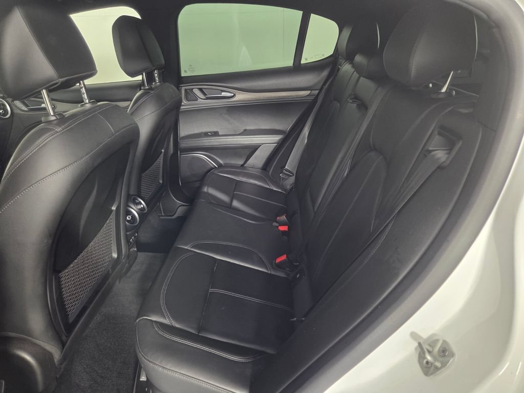 Used 2023 Alfa Romeo Stelvio Ti AWD/4WD image 23