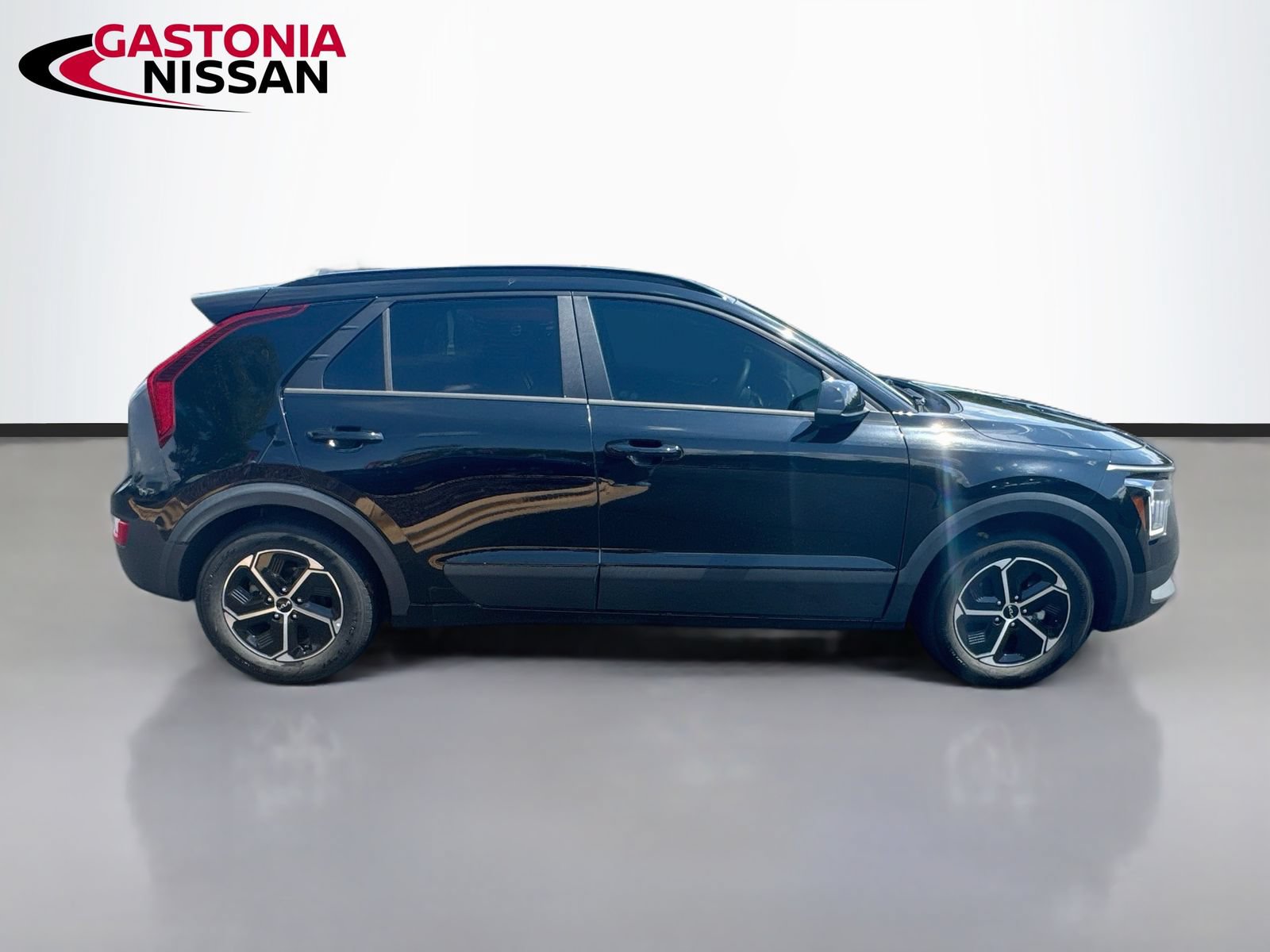 Used 2023 Kia Niro LX FWD image 10