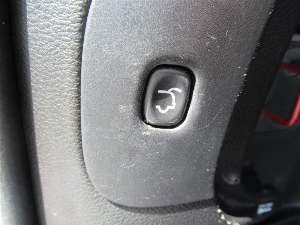 Used 2014 Jeep Cherokee Limited w/ Luxury Group image 33