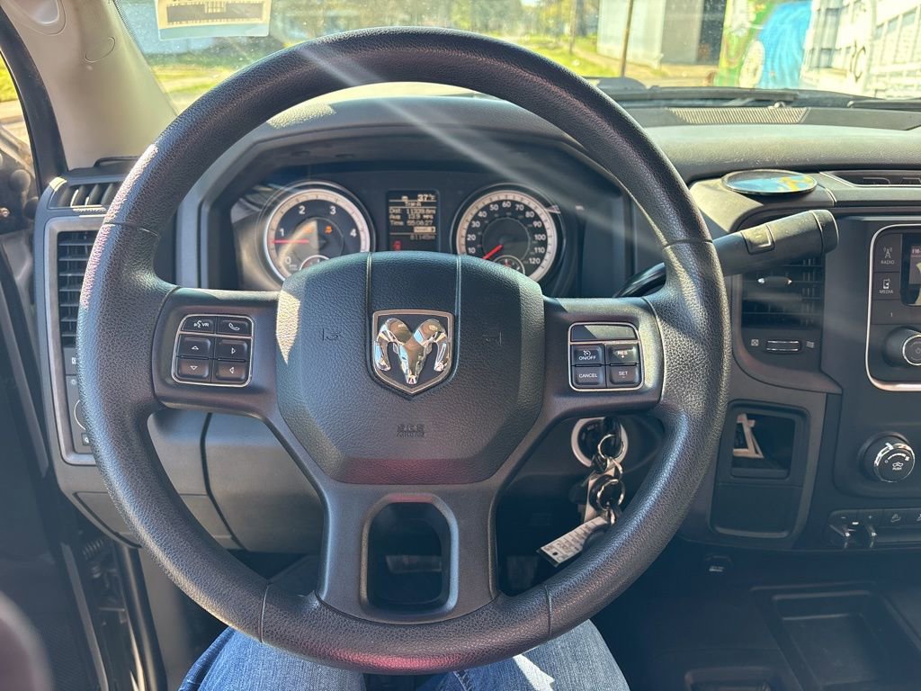 Used 2018 RAM 2500 Tradesman w/ Chrome Appearance Group image 13