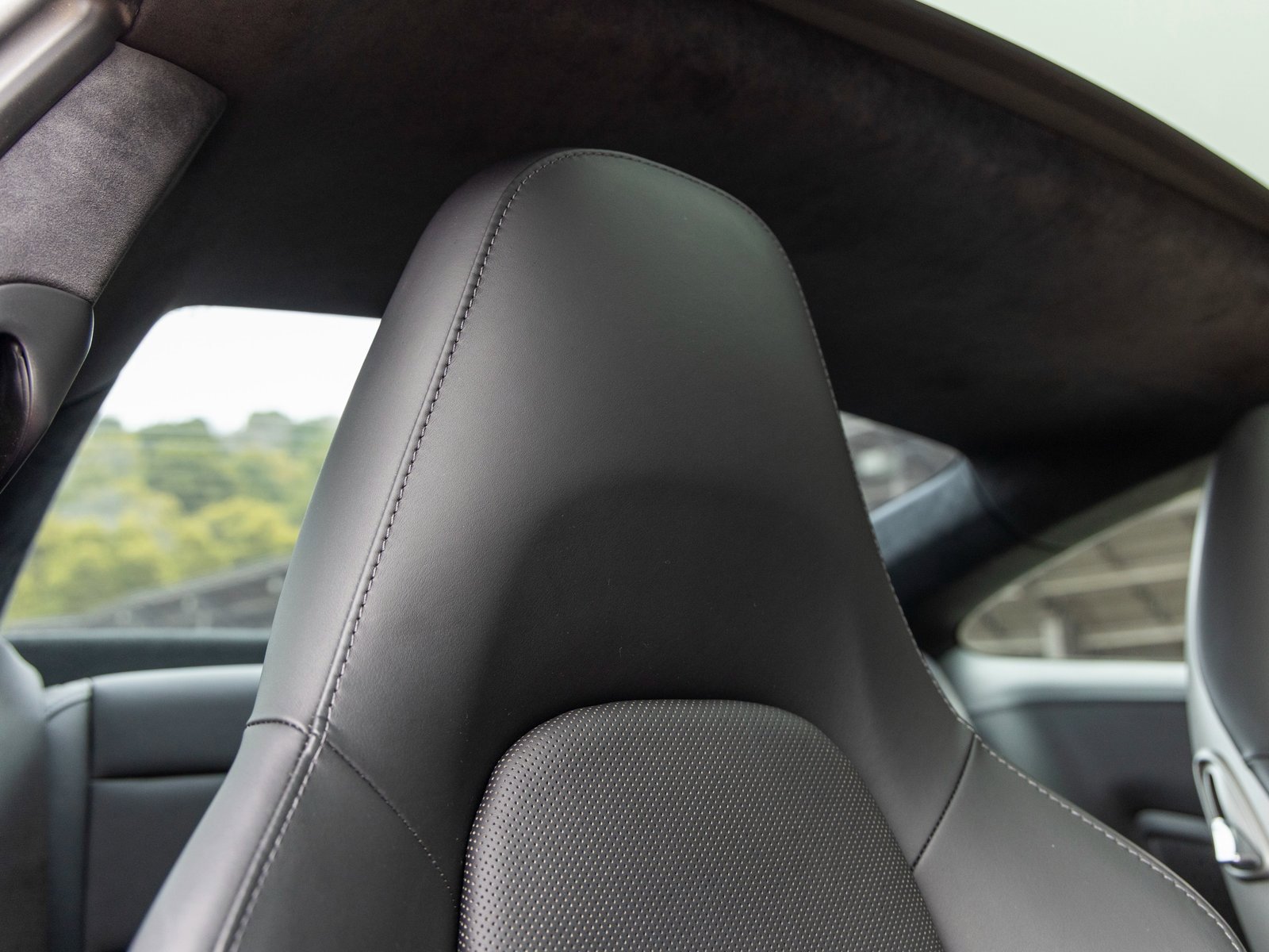 Certified 2017 Porsche 911 Carrera 4S image 49