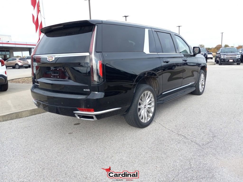 Used 2023 Cadillac Escalade ESV Premium Luxury image 6